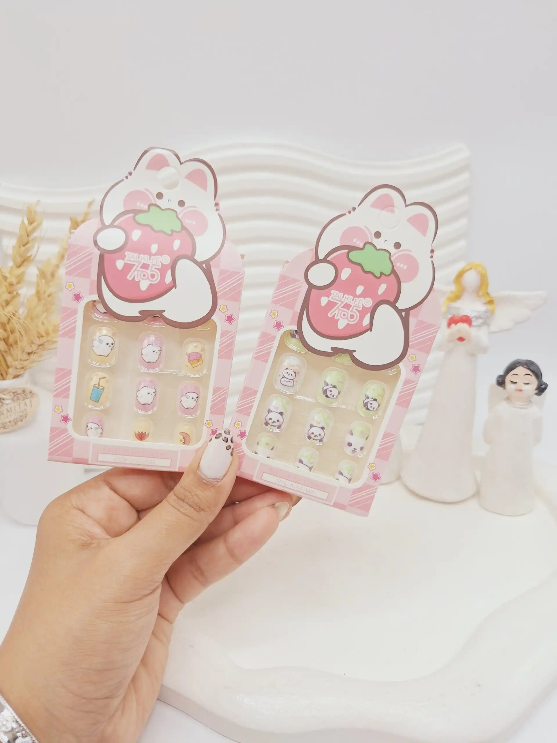 پک ناخن مصنوعی بچگانه طرح خرس توت فرنگی کد9991 ارسال رندم