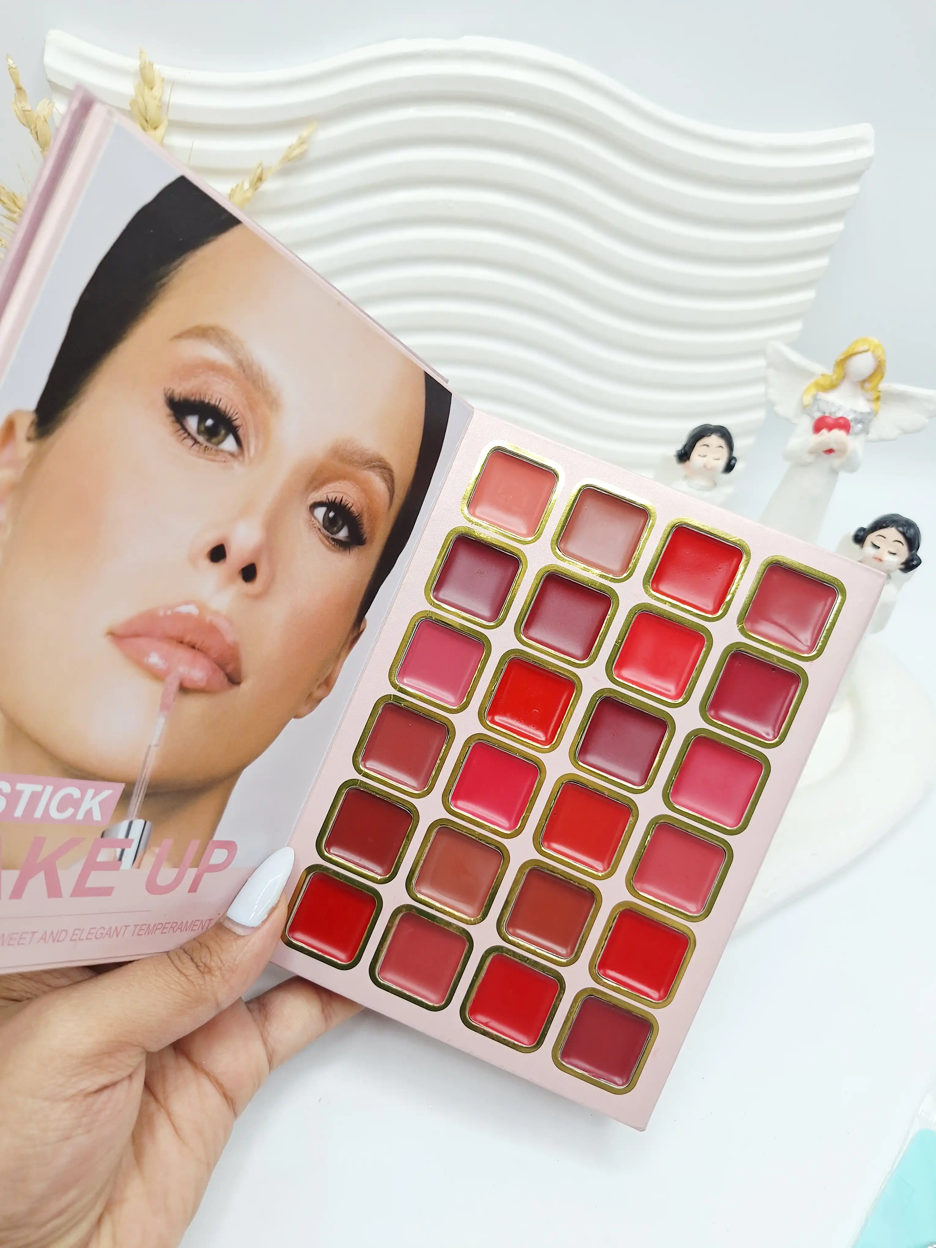 پالت سایه کتابی همه کاره حرفه ای کارتن صورتی کد 2666